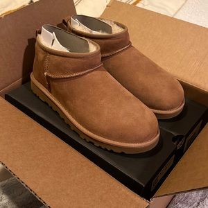 Ultra mini chestnut uggs (Womens 9- Mens 8)